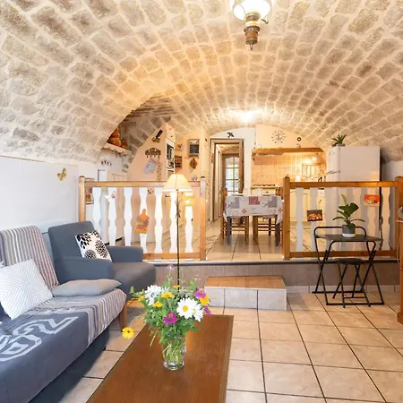 De La Blache Apartment